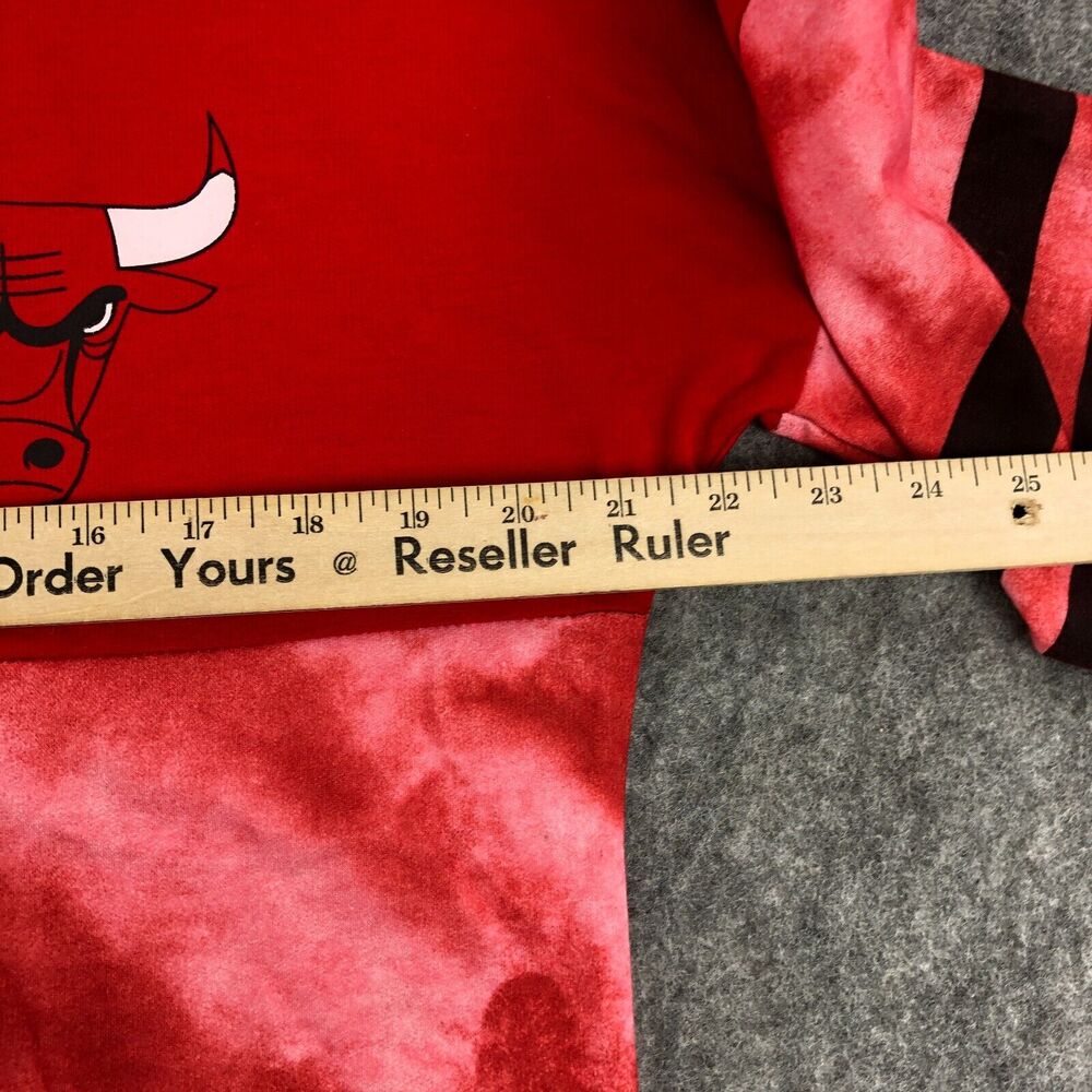 NBA Chicago Bulls Pullover Medium Red Tie-Dye Sweater Long Sleeve Unisex Premium - Picture 9 of 11